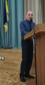 конференція 8