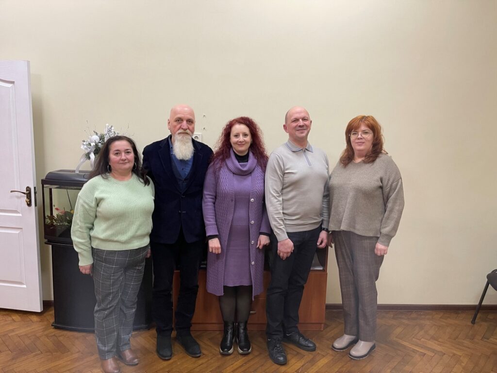 Медичний директор Меліда Єлісейдіс, керівник проекту Андрій Григор’єв, провідний міжрегіональний координатор проєкту Вероніка Опішанська, Генеральний директор Олександр Толстопятов, заступник генерального директора з стратегічного планування та міжнародного співробітництва Ліана Ковтунович.  
